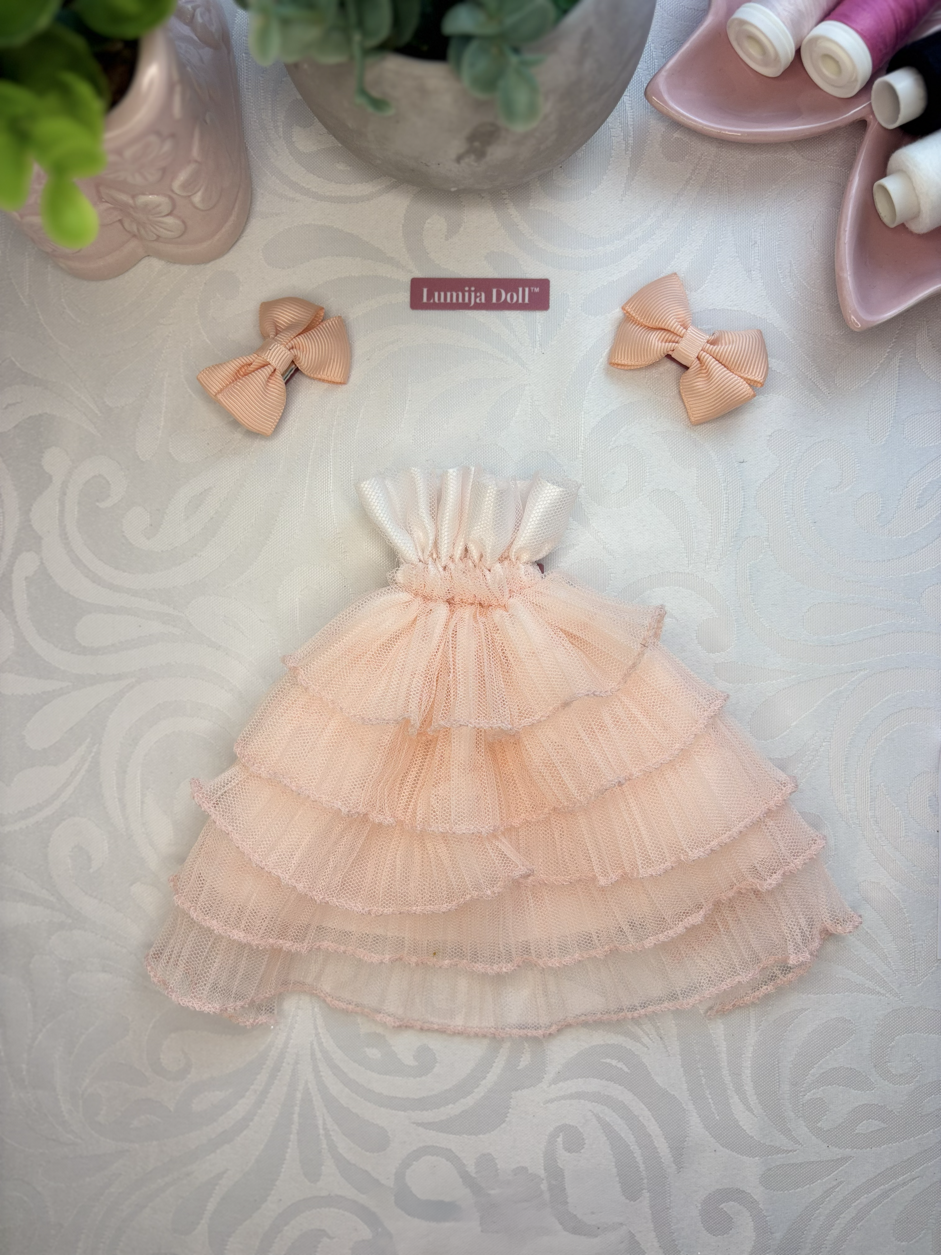 D21 – Apricot Ruffle