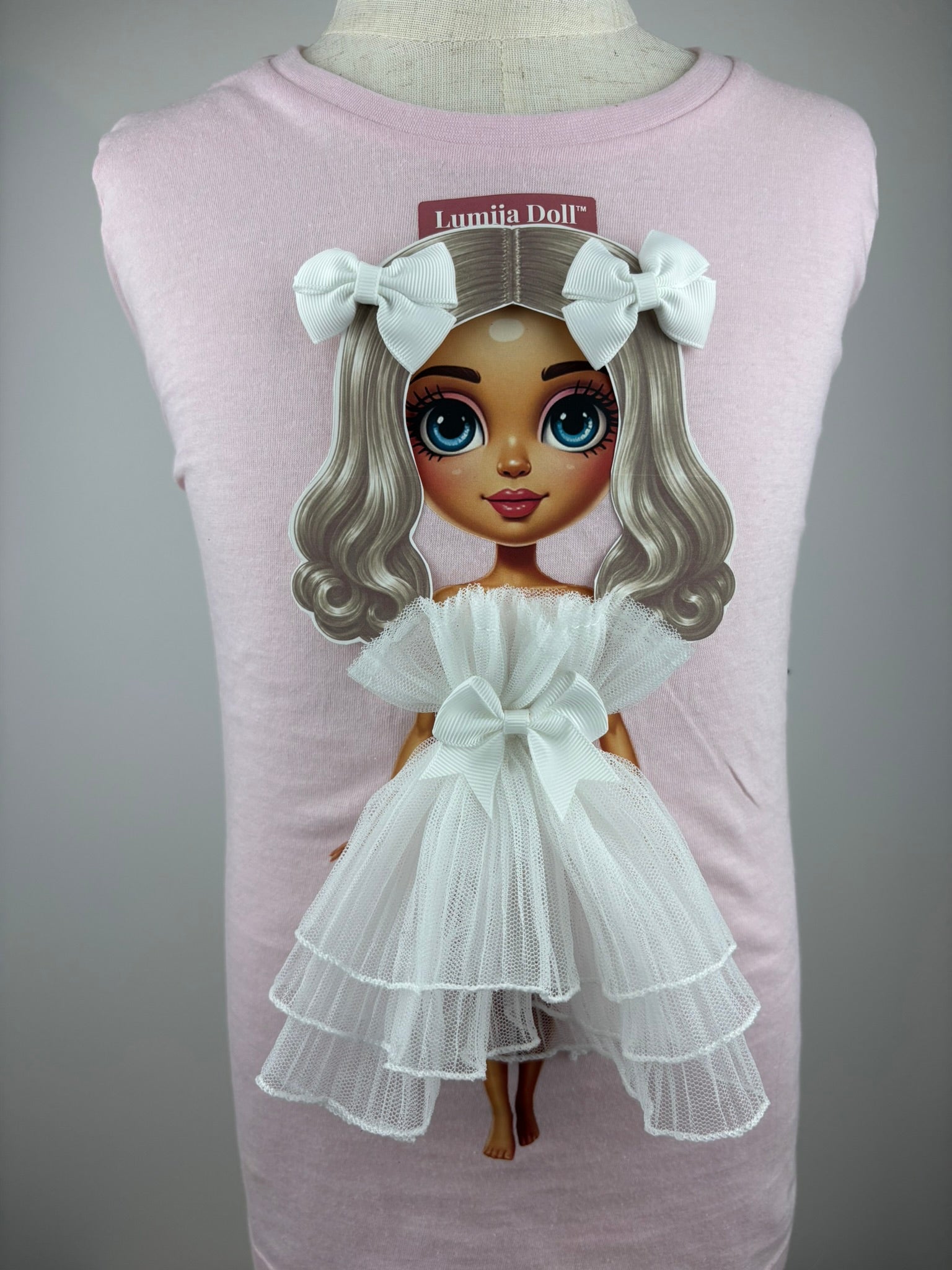 D46 – Snowflake Elegance